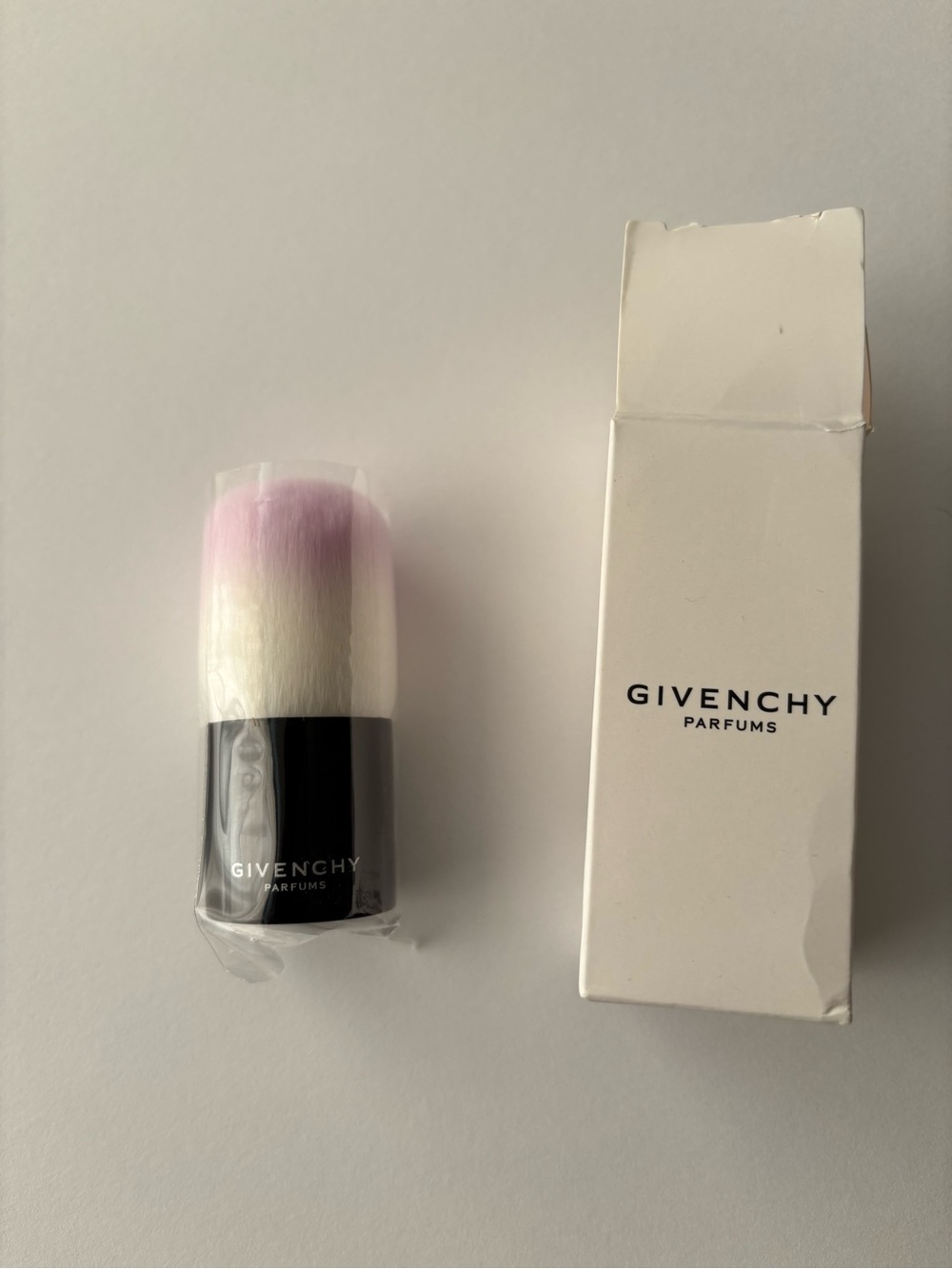 Givenchy Parfums Kabuki Brush – White and Light Pink Bristles with Black Handle